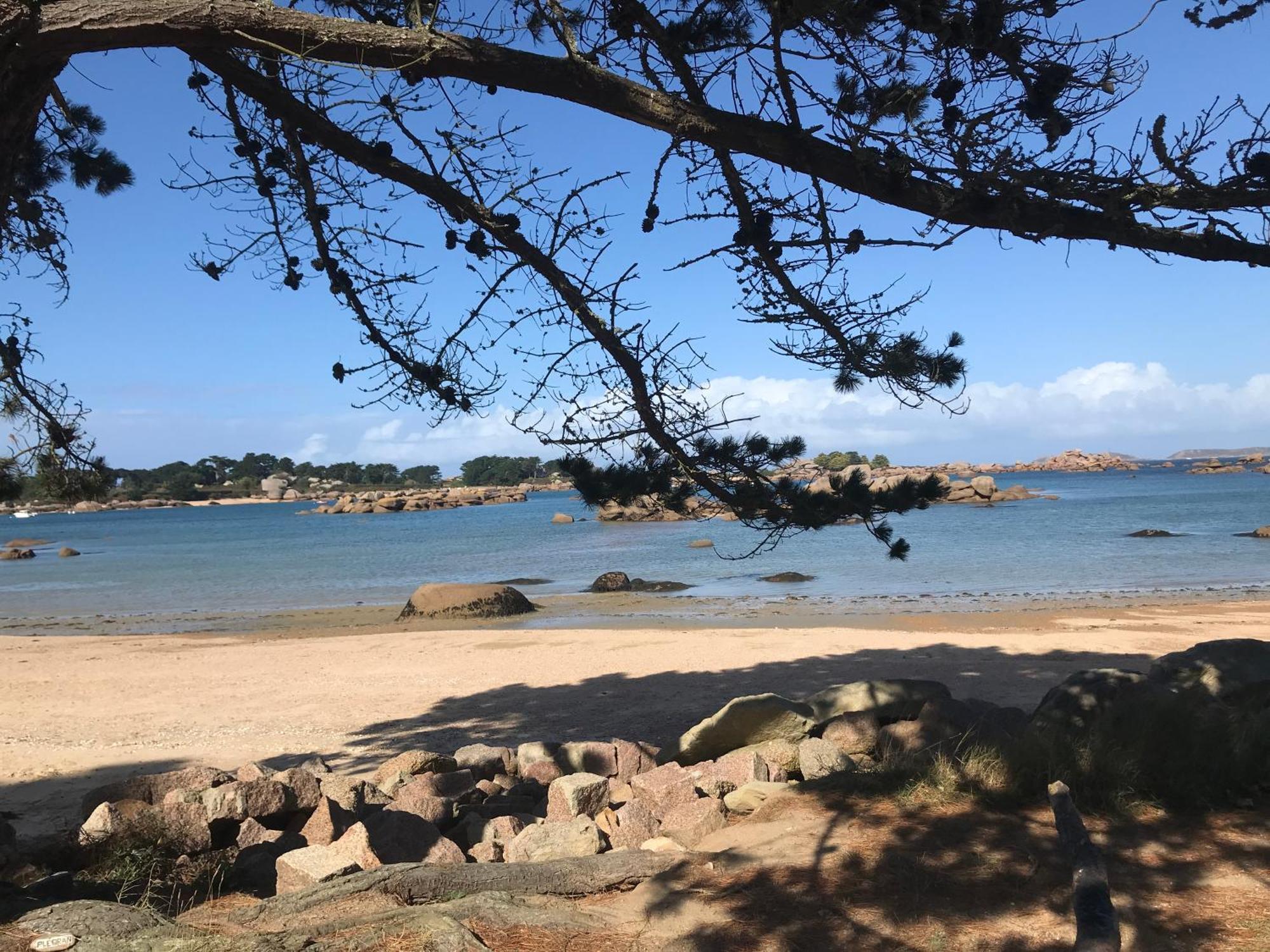 Vila Arty Louannec Exteriér fotografie