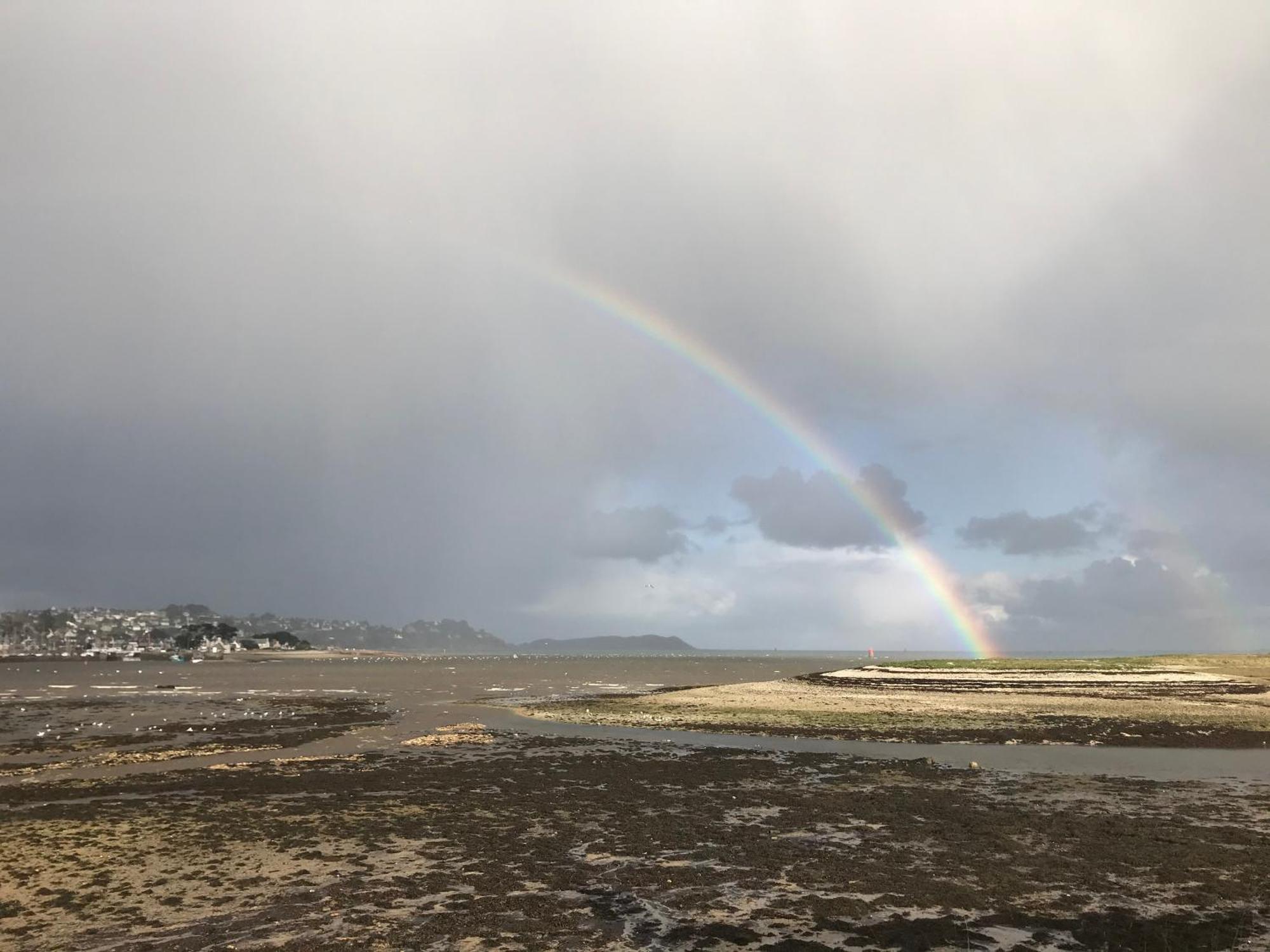 Vila Arty Louannec Exteriér fotografie